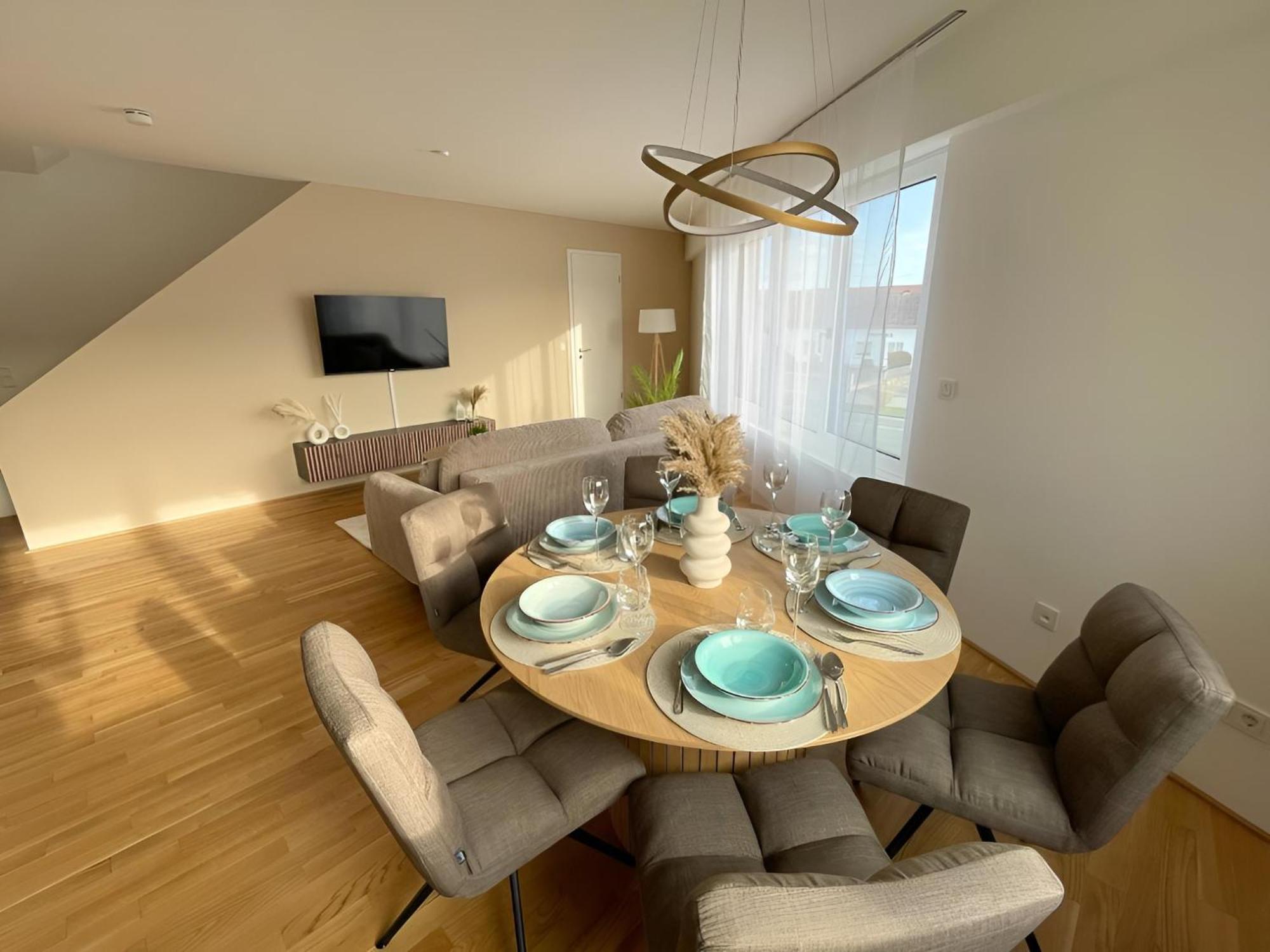 Exklusive 3-Zimmer Luxus-Maisonette In Hochheim - Naehe Frankfurt Flughafen, Wiesbaden Und Mainz هوتشهيم ام ماين المظهر الخارجي الصورة